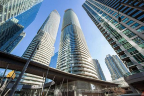 Modern studio High Floor ,CN Tower, ScotiaArena